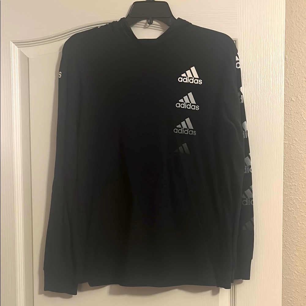 Adidas boys hoodie size 14-16 in great condition